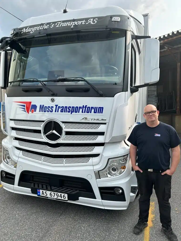 Bil og personell fra Margrethes Transport i Fredrikstad
